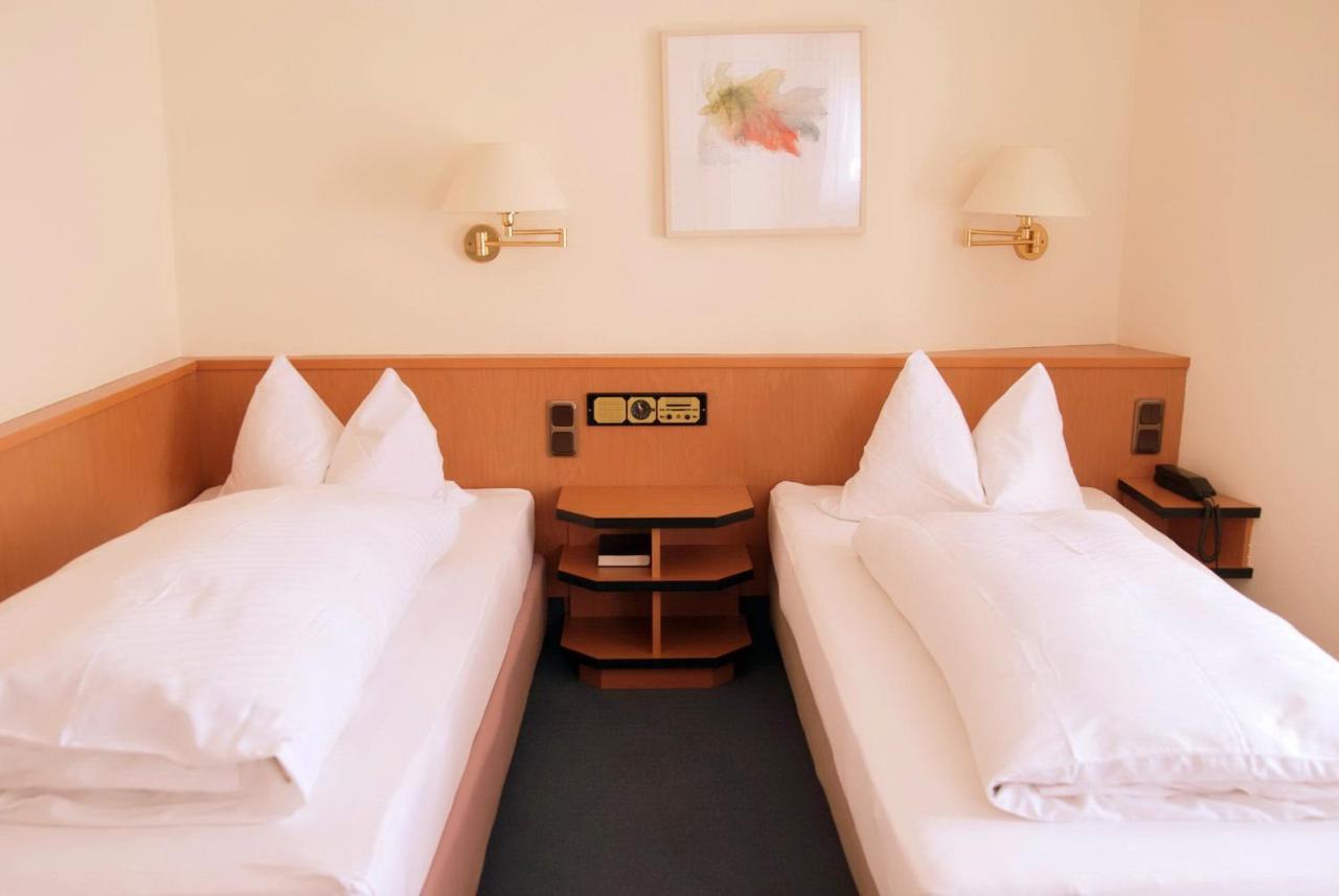 Hotel Garni Am Schaefersberg นีเดิร์นเฮาเซน ภายนอก รูปภาพ