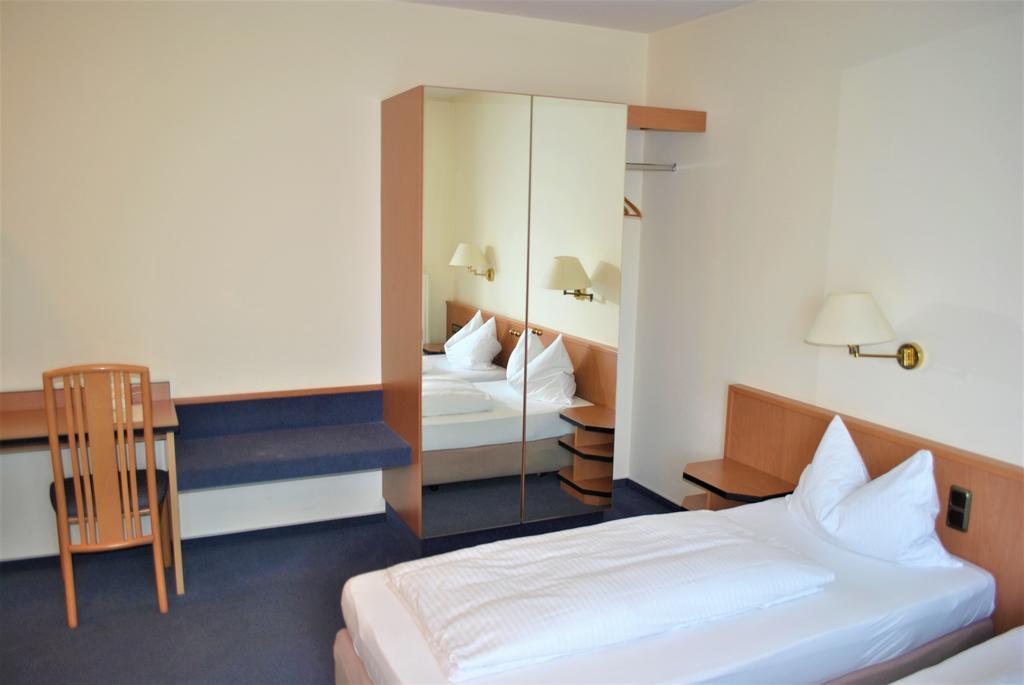 Hotel Garni Am Schaefersberg นีเดิร์นเฮาเซน ห้อง รูปภาพ
