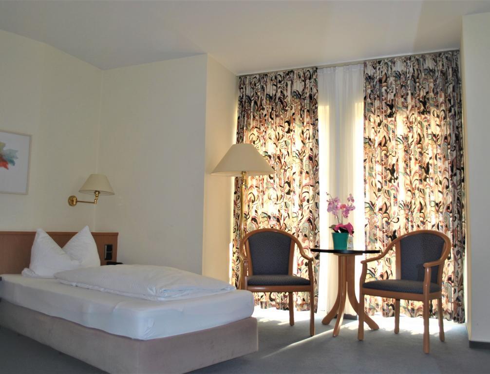 Hotel Garni Am Schaefersberg นีเดิร์นเฮาเซน ห้อง รูปภาพ