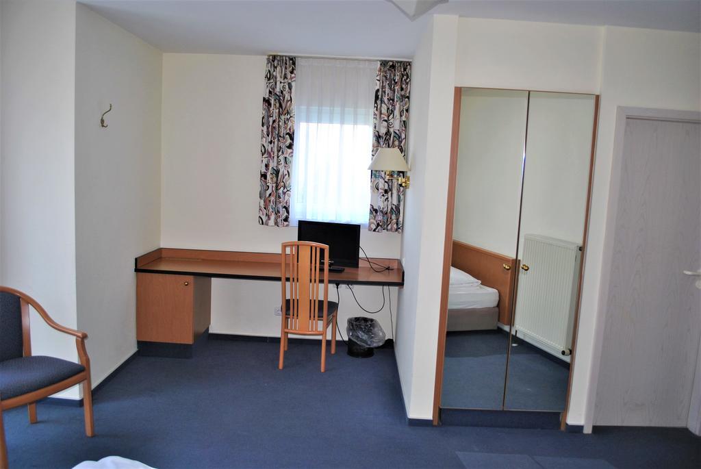 Hotel Garni Am Schaefersberg นีเดิร์นเฮาเซน ห้อง รูปภาพ