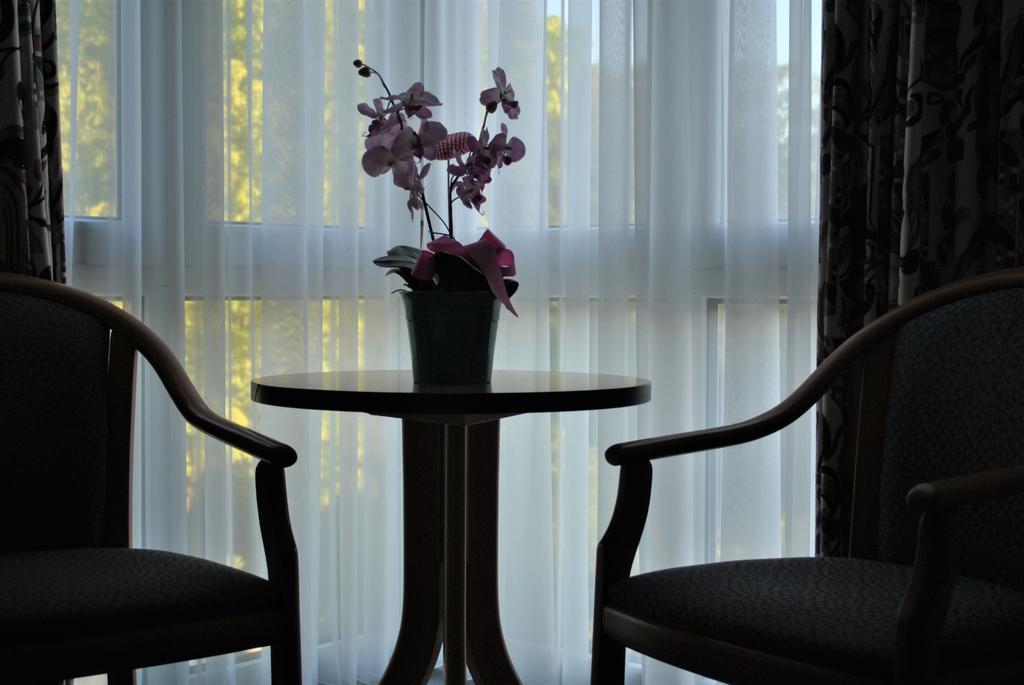 Hotel Garni Am Schaefersberg นีเดิร์นเฮาเซน ห้อง รูปภาพ
